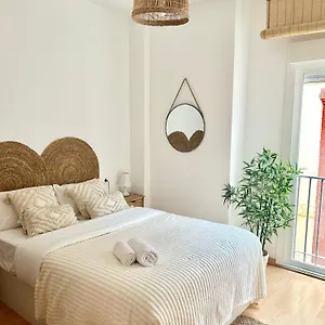 new-apartment-in-malaga-center.1costadelsol.com/