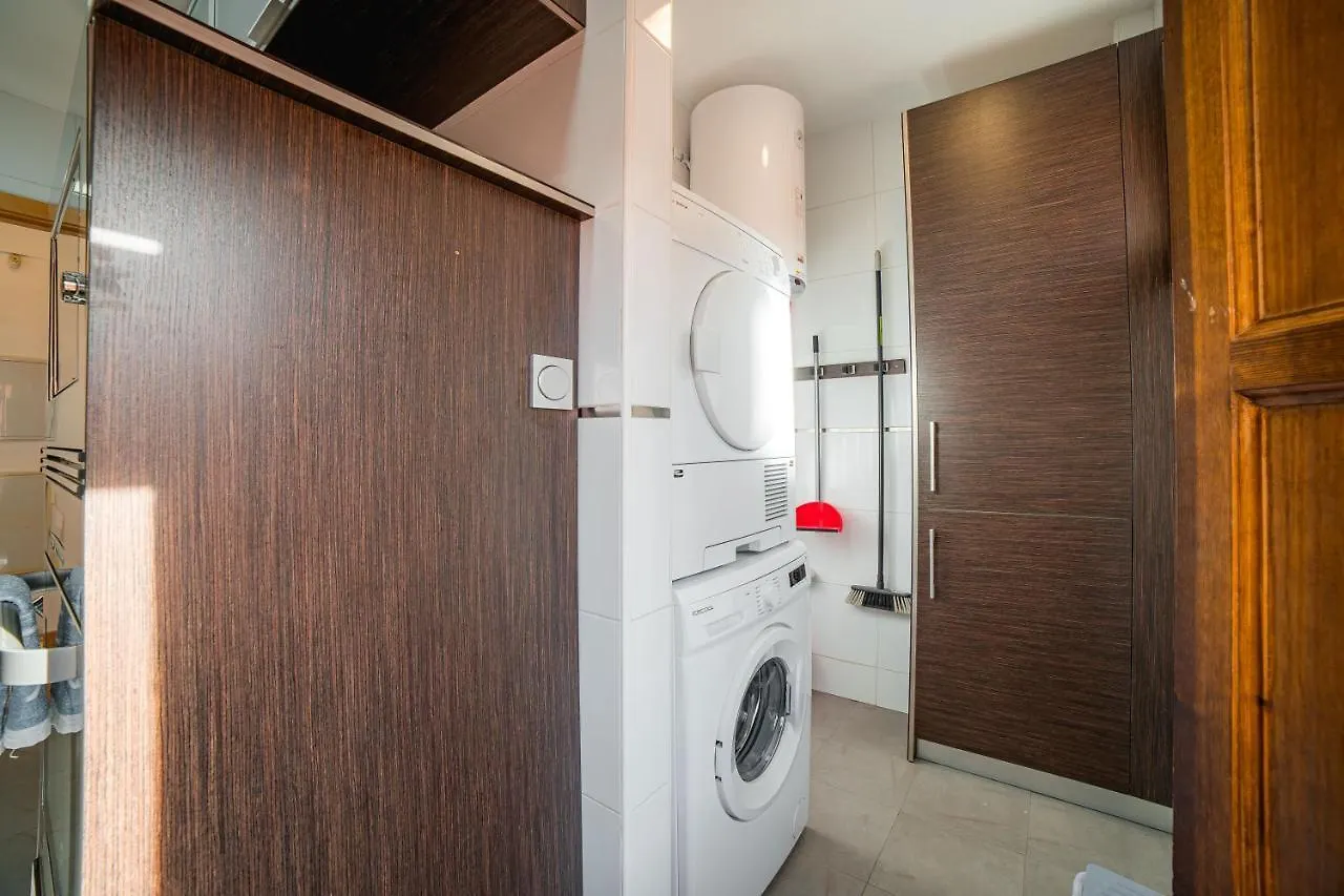 Ibericabeds Realejo Apartment Granada Spain